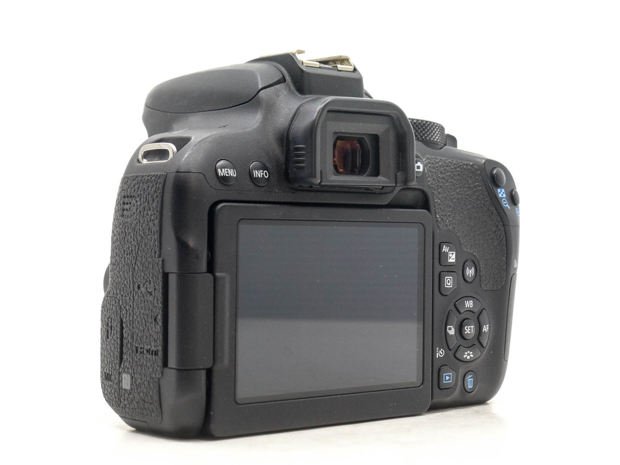Canon EOS 800D - segunda mano - excelente estado - detalle 2 de 5 - SKU 3712213 - Camera Market