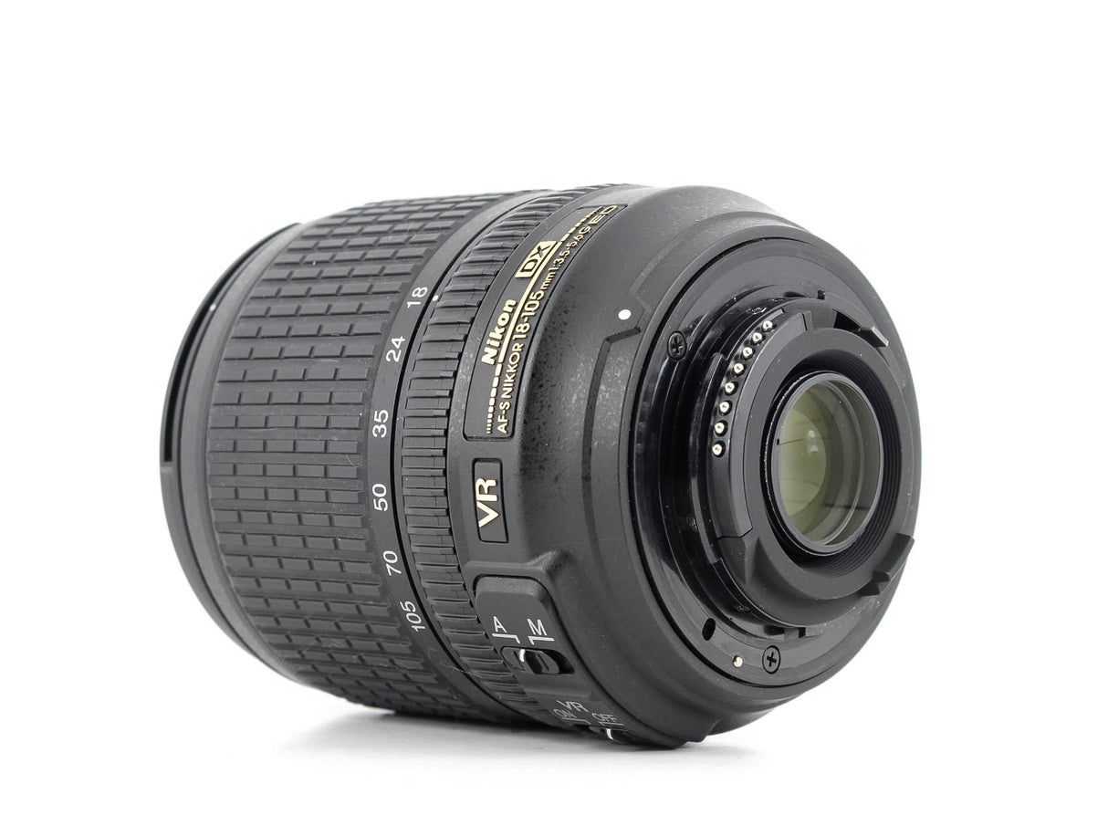 Nikon AF-S DX Nikkor 18-105mm f/3.5-5.6G ED VR - segunda mano - excelente estado - detalle 6 de 6 - SKU 3719478 - Camera Mark