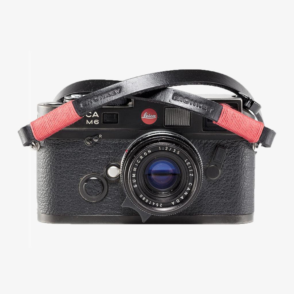 Tokyo #101 - Black & Red leather camera strap · imagen principal