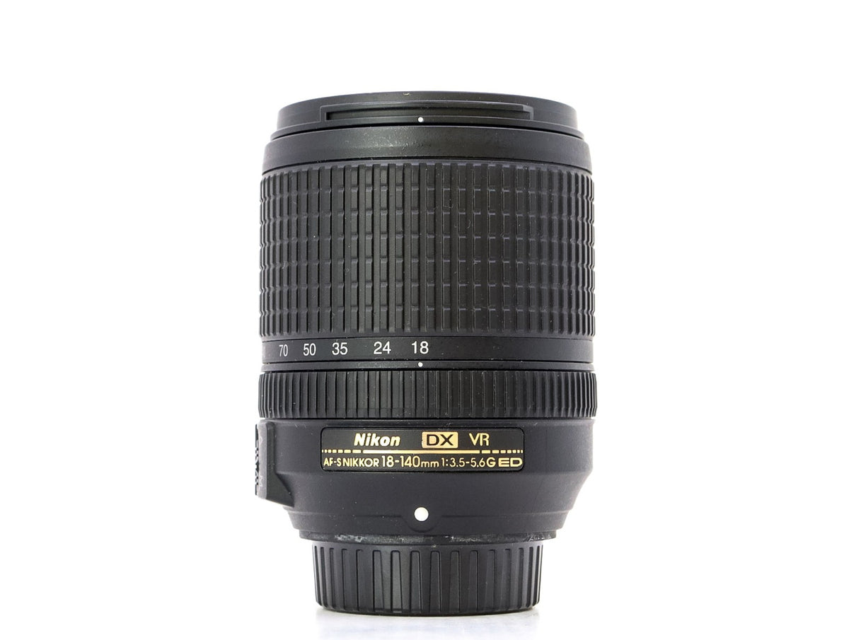 Nikon AF-S DX Nikkor 18-140mm f/3.5-5.6G ED VR · imagen principal