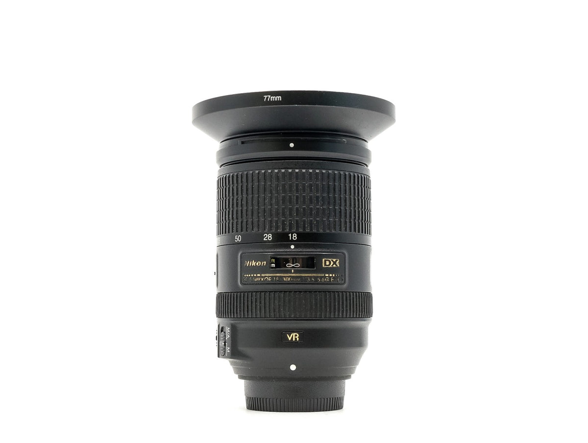 Nikon AF-S DX Nikkor 18-300mm f/3.5-5.6G ED VR · imagen principal