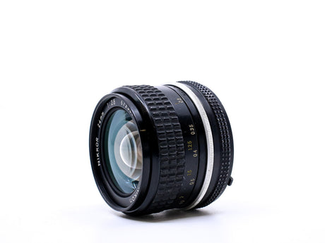Nikon Ai-S Nikkor 24mm f/2.8