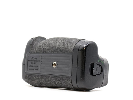 Nikon MB-D17 Battery Grip