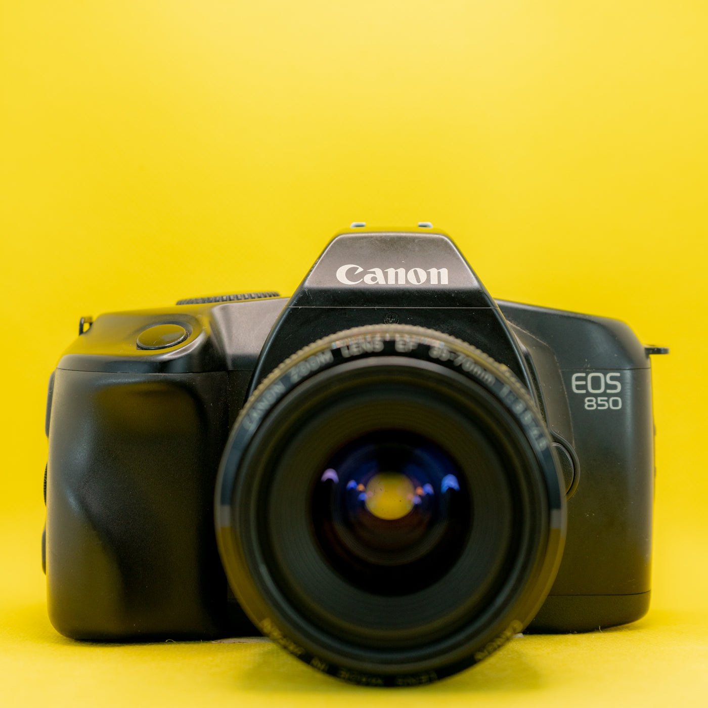 Canon EOS 850 + 35-70 F3.5 - 5.6 - Cámara Analógica Reflex de 35mm SLR Vintage · imagen principal